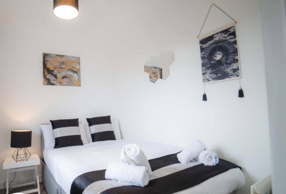 Casa de férias Coolfin House - 3 Bedroom Near Excel & Custom House Station